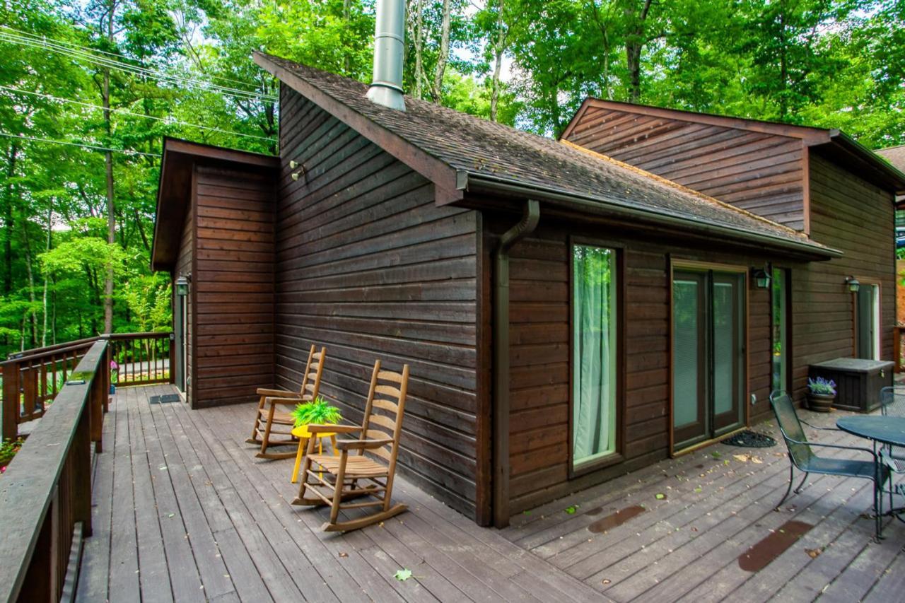 Little Cub Cottage - Mtn Views & Community Pools Gatlinburg Eksteriør bilde