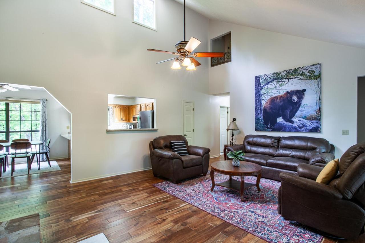 Little Cub Cottage - Mtn Views & Community Pools Gatlinburg Eksteriør bilde
