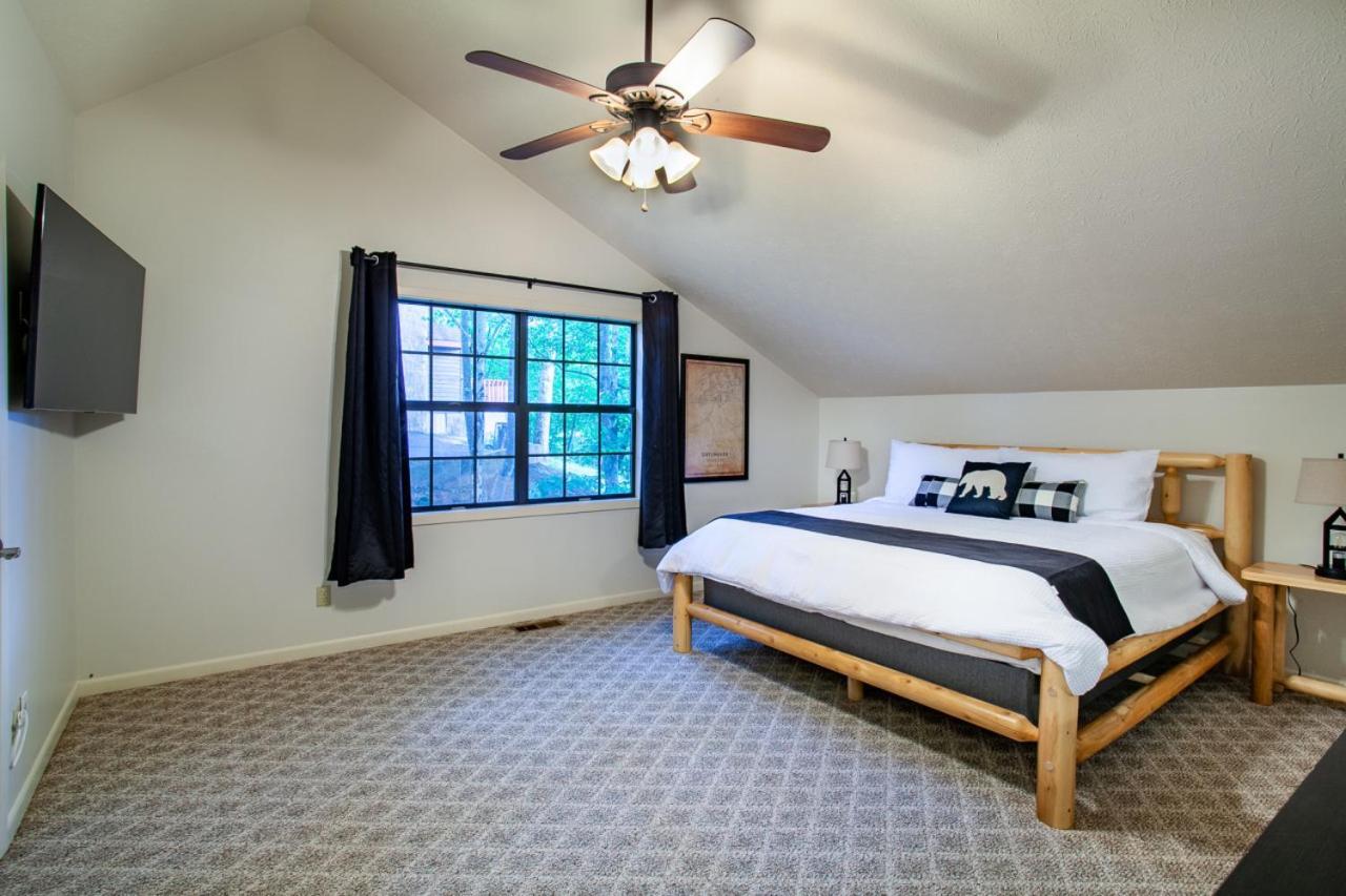 Little Cub Cottage - Mtn Views & Community Pools Gatlinburg Eksteriør bilde