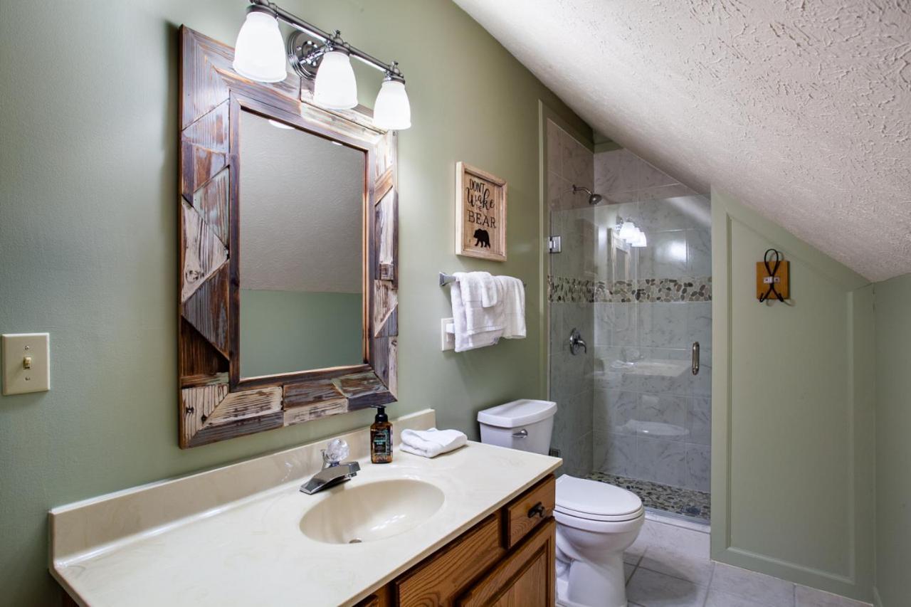 Little Cub Cottage - Mtn Views & Community Pools Gatlinburg Eksteriør bilde